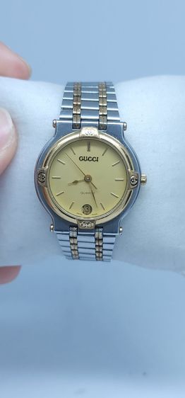 Z006 นาฬิกา GUCCI Quartz หน้าปัดทอง ขนาด 32mm สายสแตนเลสแท้ มือสอง สวยคลาสสิก รูปที่ 2