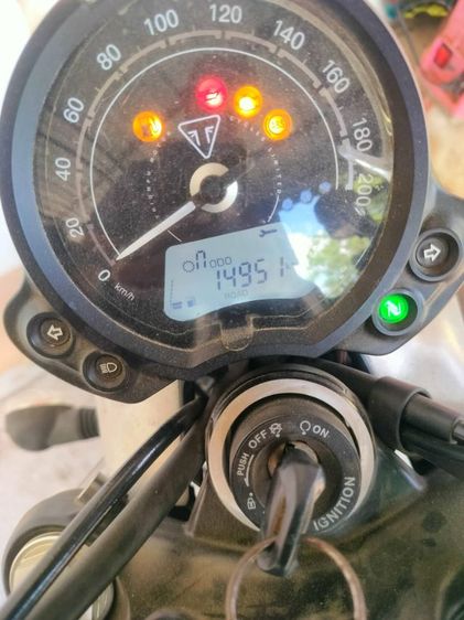 รถไทรอัมพ์ รุ่น T900
900cc โฉม2019 (ปั้มเบรกเบรมโบ้) จดทะเบียน2018 รูปที่ 5