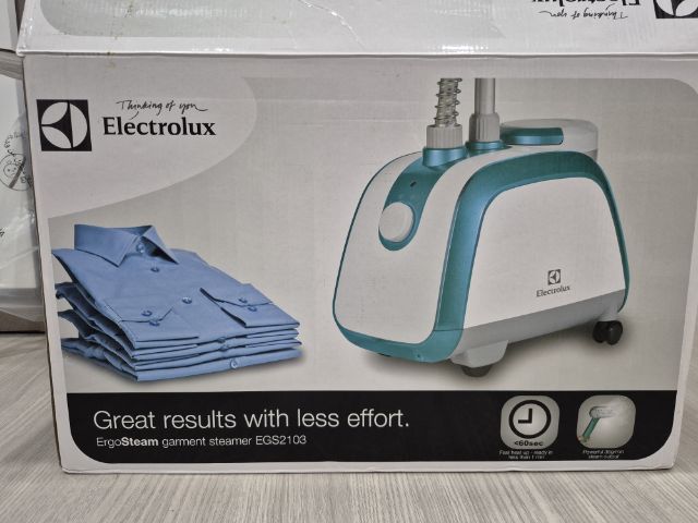 เครื่องรีดผ้าไอน้ำถนอมผ้า Electrolux Garment Steamer รุ่น EGS2103

 รูปที่ 7