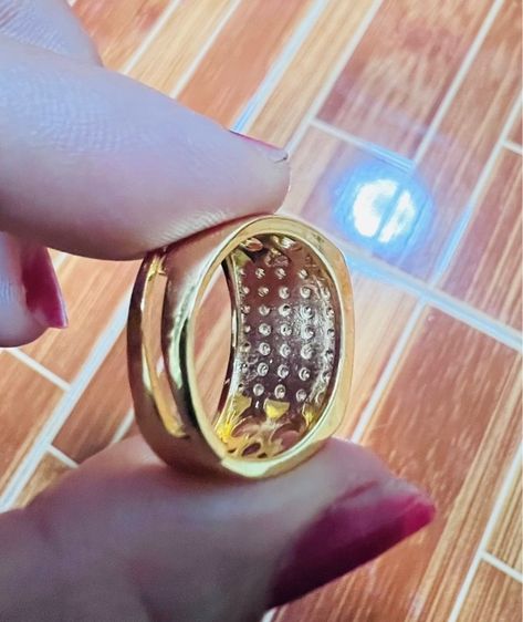 แหวนเพชรสวิส5แถว เล่นแสงดีมาก ทอง24K ปรับขนาดได้ ไม่ลอกไม่ดำ ใส่ติดตัวได้ โดนน้ำ ใส่อาบน้ำ โดนน้ำหอม ได้ รูปที่ 6