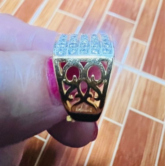 แหวนเพชรสวิส5แถว เล่นแสงดีมาก ทอง24K ปรับขนาดได้ ไม่ลอกไม่ดำ ใส่ติดตัวได้ โดนน้ำ ใส่อาบน้ำ โดนน้ำหอม ได้ รูปที่ 5