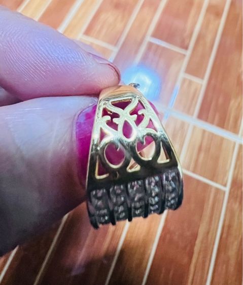 แหวนเพชรสวิส5แถว เล่นแสงดีมาก ทอง24K ปรับขนาดได้ ไม่ลอกไม่ดำ ใส่ติดตัวได้ โดนน้ำ ใส่อาบน้ำ โดนน้ำหอม ได้ รูปที่ 4