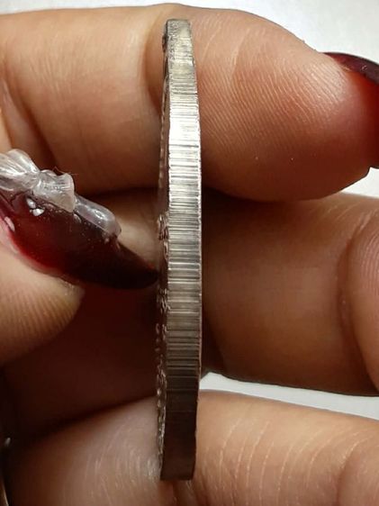 เหรียญหลวงปู่ฝั้น อาจาโร รุ่นแรก รูปที่ 3