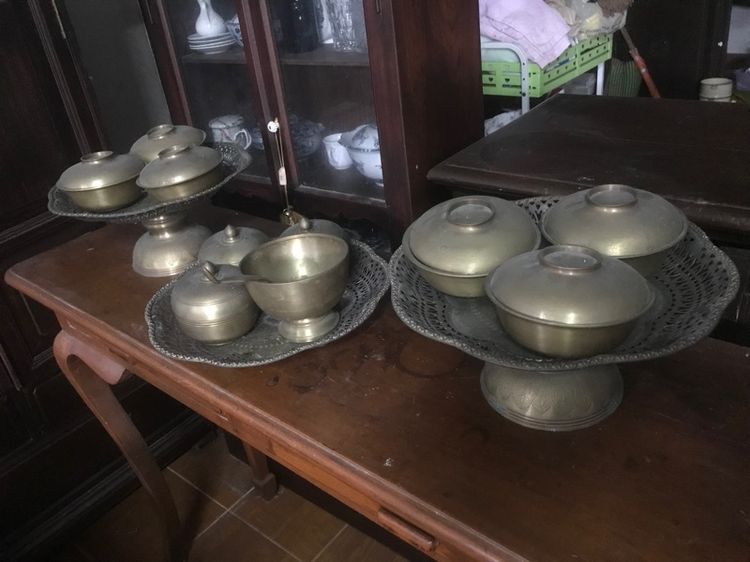 ชุดตักบาตรทองเหลืองโบราณ