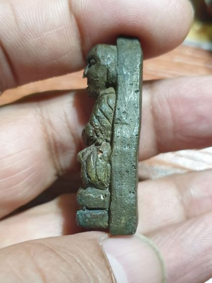 หลวงปู่ทวดเตารีดหล่อโบราณรุ่นมงคลโสฬสชินบัญชรสิทธิโชค วัดท่าข้าม พุนพิน สุราษฎร์ธานี ปี2551 สร้างน้อย สวย หายาก รูปที่ 6