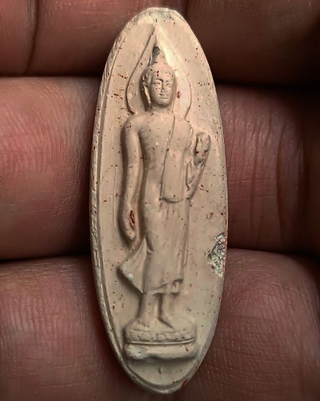 1.พระ 25 พุทธศตวรรษ เนื้อดินแร่ พิมพ์สายสิญจน์ พร้อมกล่องกำมะหยึ่สวยงาม รูปที่ 3