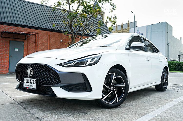 รถ MG MG5 1.5 D+ สี ขาว