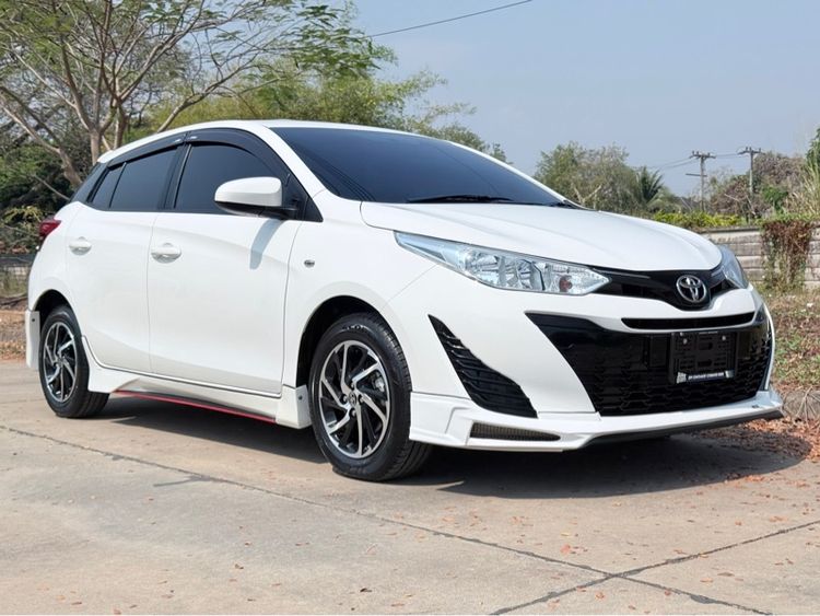 Toyota Yaris 2020 1.2 Entry Sedan เบนซิน เกียร์อัตโนมัติ ขาว รูปที่ 2