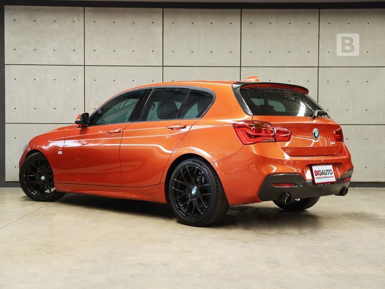 BMW Series 1 2016 118i Sedan เบนซิน ไม่ติดแก๊ส เกียร์อัตโนมัติ ส้ม รูปที่ 3