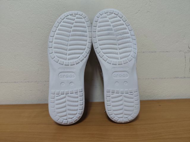 CROCS 41.0 แท้ มือสอง M8 รูปที่ 11