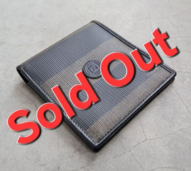 กระเป๋าสตางค์ fendi italy วินเทจ