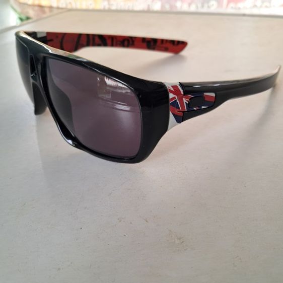 แว่นกันแดดOakley Usa.  รูปที่ 2