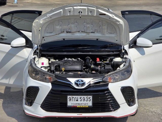 Toyota Yaris ATIV 2021 1.2 Sport Play Limited Edition Sedan เบนซิน ไม่ติดแก๊ส เกียร์อัตโนมัติ ขาว รูปที่ 3