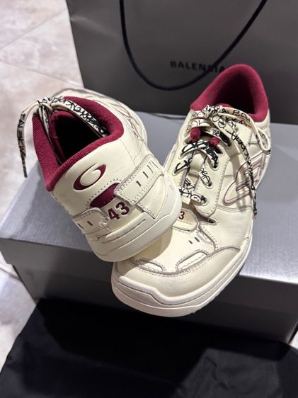 รองเท้า Balenciaga สีขาว รูปที่ 4