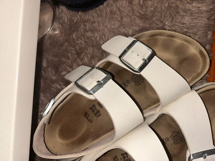 รองเท้ารัดส้น รูปที่ 3