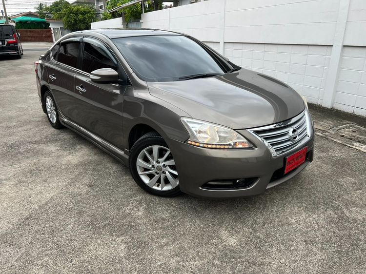 รถ Nissan Sylphy 1.6 E สี เทา