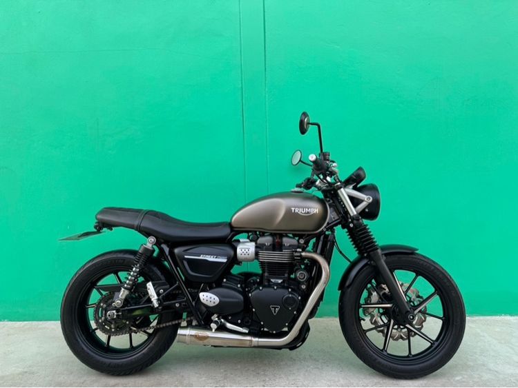 Triumph Street twin900 สีเทา ปี18จด19 วิ่ง