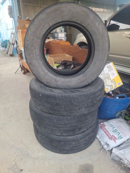 ส่งต่อ ยางรถยนต์ บริดสโตน 215 70 16 ปี 22