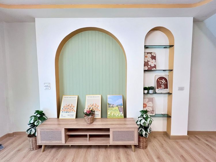 มีบางส่วน ทาวน์เฮ้าส์ 2 ชั้น ทำเลดี หมู่บ้านเรือนทองนิเวศน์ ซอยเสรีไทย 44 เนื้อที่ 16.5 ตารางวา 2 ห้องนอน 2 ห้องน้ำ รีโนเวทใหม่ แถมเฟอร์นิเจอร์ รูปที่ 4