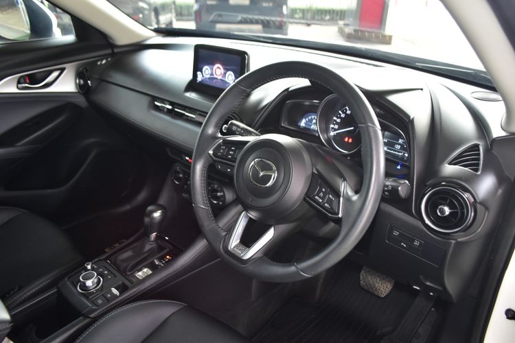 Mazda CX-3 2024 2.0 Base Plus Utility-car เบนซิน ไม่ติดแก๊ส เกียร์อัตโนมัติ ขาว รูปที่ 4