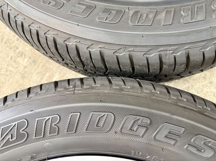 ยางถอดป้ายแดงขอบ 20” ยี่ห้อ BRIDGESTONE รุ่น DUELER HT 684ll ขนาด 265-50R20 ปี 25 สีเส้นตุ่มหน้ายางยังอยู่ครบ