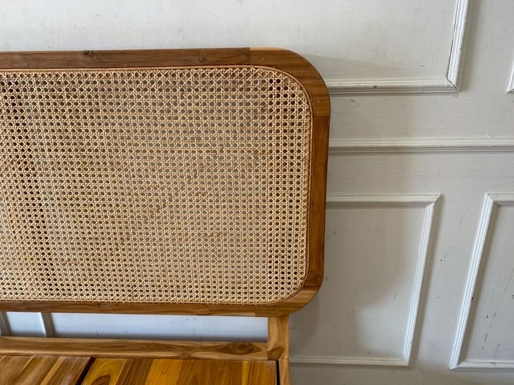 เตียง 6 ฟุต ไม้สัก หัวเตียงไม้หวายสานตาข่าย พร้อมลิ้นชักข้างเตียง  รูปที่ 8