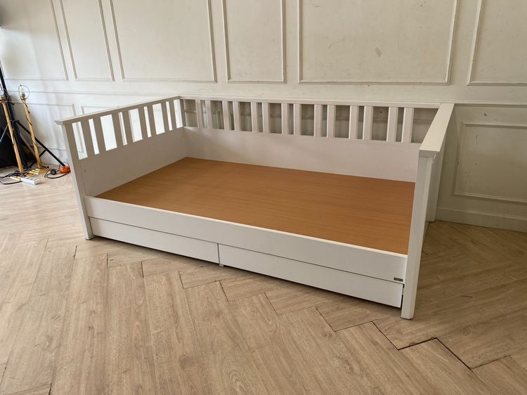 เตียงไม้ 3.5 ฟุต 2 ลิ้นชัก สีขาว ยี่ห้อ koncept  รูปที่ 3