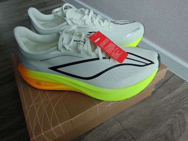 รองเท้าวิ่ง Li-Ning Feidian 5 Challenger รูปที่ 4