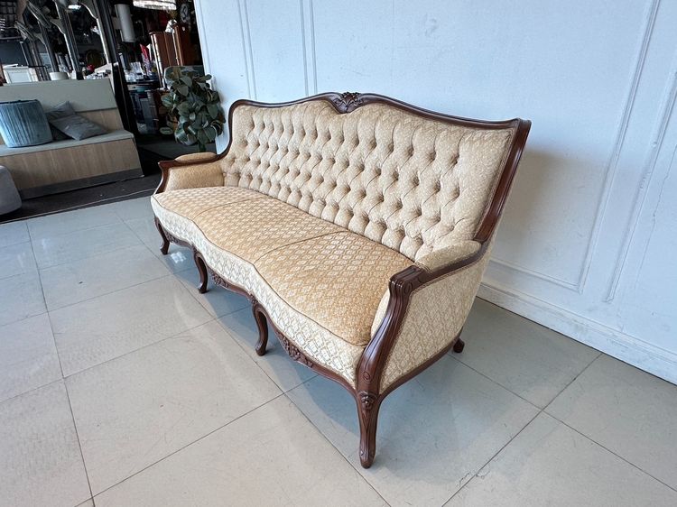 โซฟา สไตล์วินเทจ เบาะผ้าลายดอกไม้สีน้ำตาล พิงหลังดึงดุม รูปที่ 4