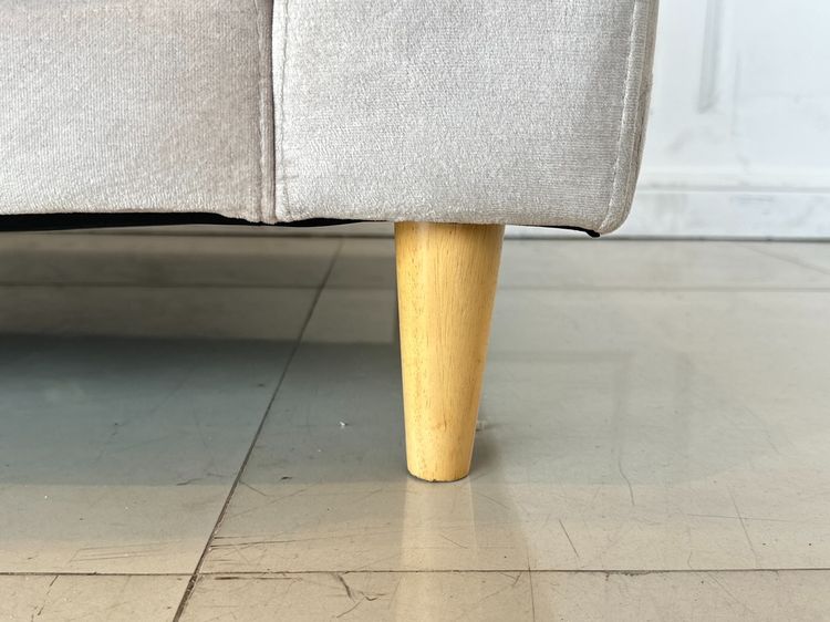 โซฟา 2 ที่นั่ง แบรนด์ INDEX เบาะผ้ากำมะหยี่สีเทา โครงขาไม้สน พร้อมสตูล รูปที่ 12