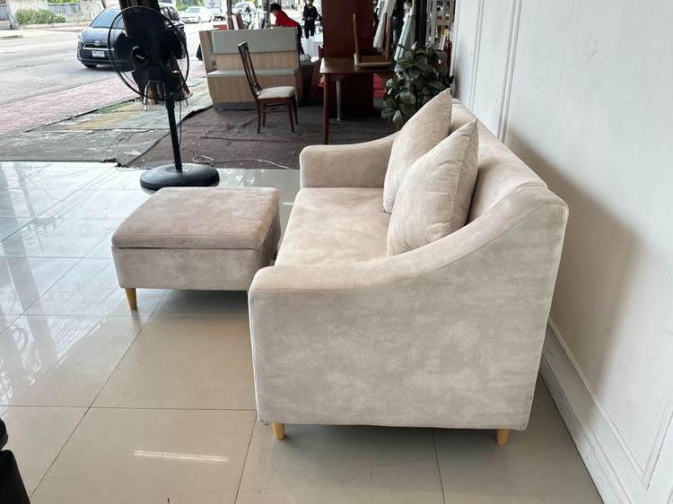 โซฟา 2 ที่นั่ง แบรนด์ INDEX เบาะผ้ากำมะหยี่สีเทา โครงขาไม้สน พร้อมสตูล รูปที่ 5