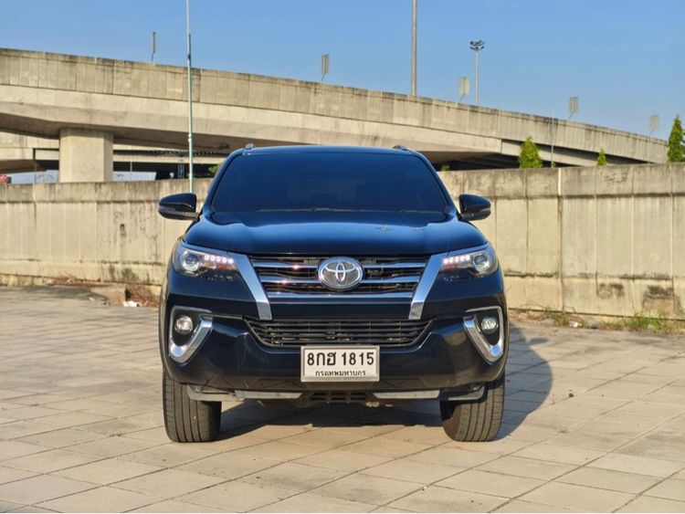 Toyota Fortuner 2019 2.4 V 4WD Utility-car ดีเซล ไม่ติดแก๊ส เกียร์อัตโนมัติ ดำ รูปที่ 3