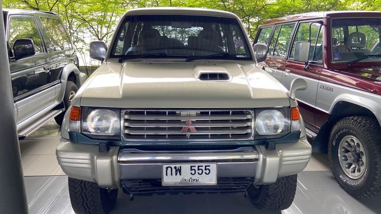 รถ Mitsubishi รุ่นอื่นๆ รุ่นย่อยอื่นๆ สี เขียว