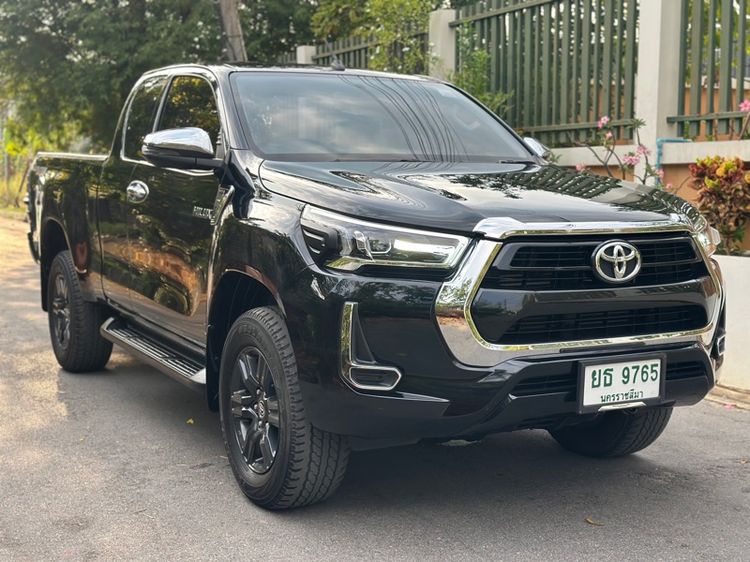 Toyota Hilux Revo 2021 Smart Cab 2.4 Entry Prerunner Pickup ดีเซล ไม่ติดแก๊ส เกียร์อัตโนมัติ ดำ รูปที่ 2