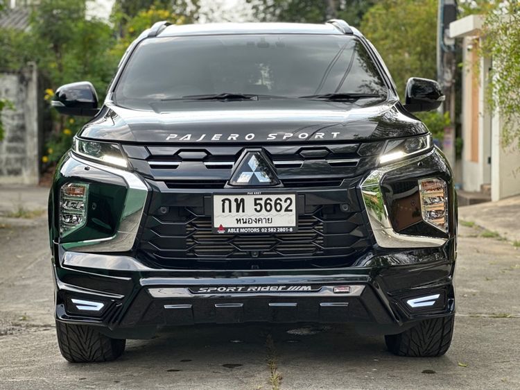 รถ Mitsubishi Pajero Sport 2.4 Ultra 2WD สี ดำ