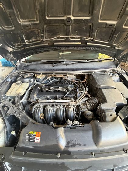 Ford Focus 2010 1.8 Finesse Sedan เบนซิน ไม่ติดแก๊ส เกียร์อัตโนมัติ ดำ รูปที่ 4