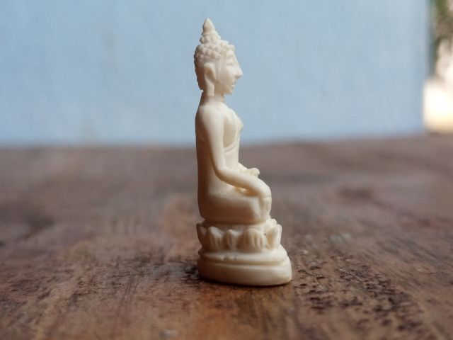 พระพุทธปางมารวิชัยแกะ รูปที่ 3