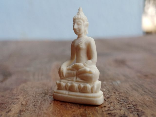 พระพุทธปางมารวิชัยแกะ รูปที่ 8