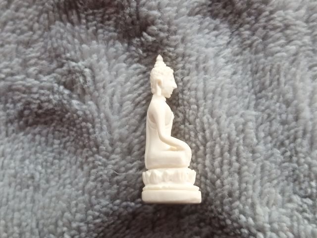 พระพุทธปางมารวิชัยแกะ รูปที่ 12