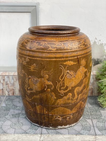 โอ่งเก่า