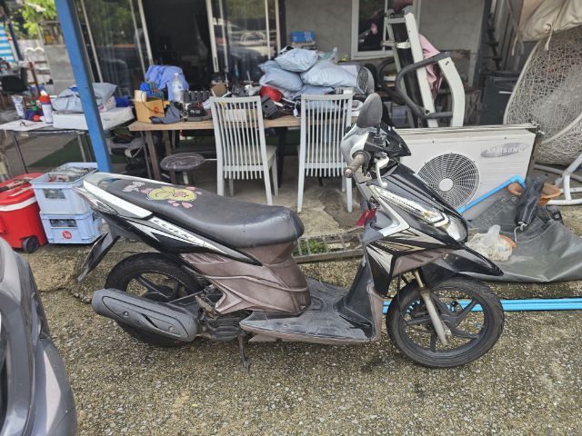 Honda Click 110 i เครื่องดีชุดสีชุดโอนครบ รูปที่ 3