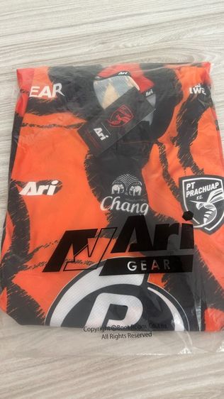 เสื้อฟุตบอลทีมพีทีประจวบเอฟซีชุดทีมเหย้าฤดูดาล 20252026 รูปที่ 2