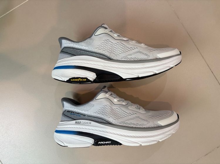 รองเท้าวิ่ง Skechers Max Cushioning Arch Fit 2.0 Azusah มือสอง สภาพดี รูปที่ 4