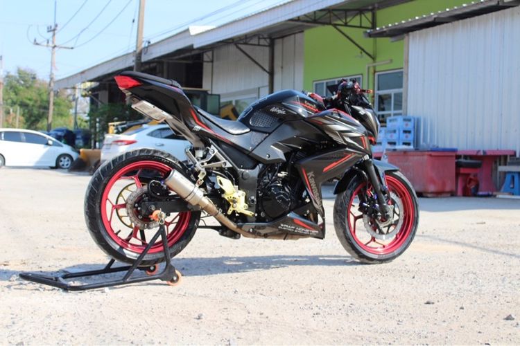 KAWASAKI Z400 รูปที่ 4