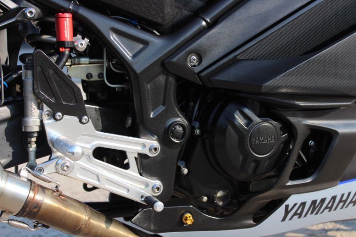 Yamaha YZF-R3 รูปที่ 9