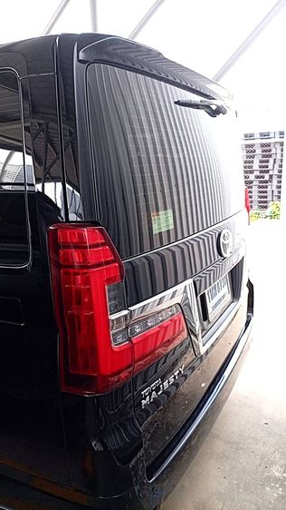 Toyota Majesty 2020 2.8 Premium Van ดีเซล เกียร์อัตโนมัติ ดำ รูปที่ 4
