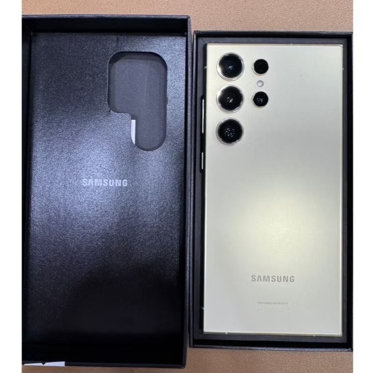 Samsung S24ultra สีgrey 256 gb อุปกรณ์ครบ สภาพดีมาก