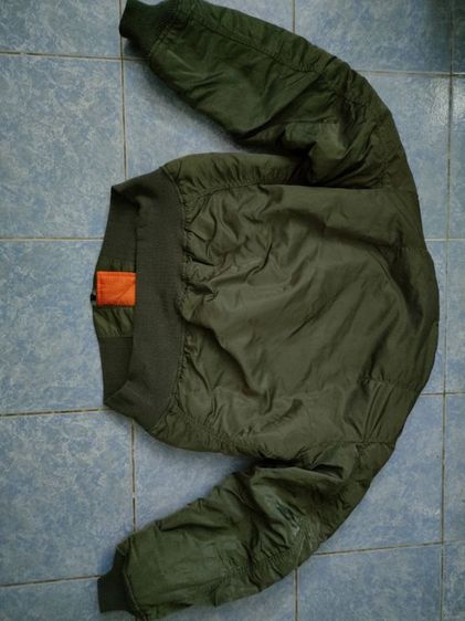 ขายเสื้อเจคเกตไฟท์ไซร์mสีเขียวสภาพใหม่ไม่มีตำหนิ รูปที่ 5