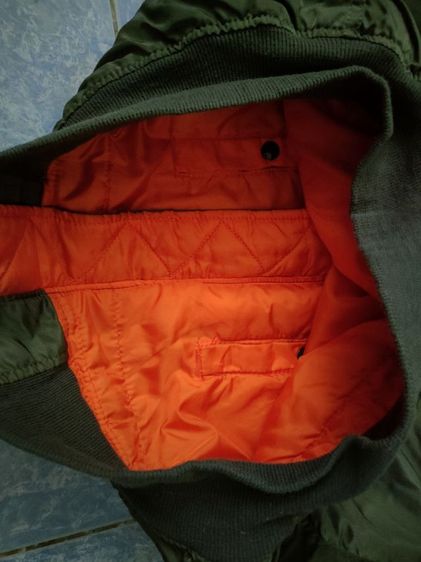 ขายเสื้อเจคเกตไฟท์ไซร์mสีเขียวสภาพใหม่ไม่มีตำหนิ รูปที่ 3