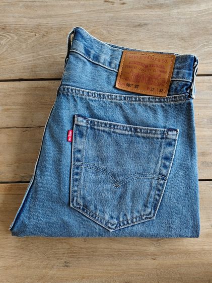 Levi's 501ST premium ริมแดง